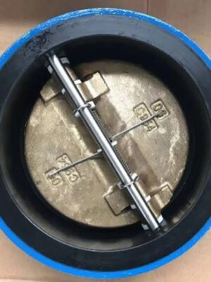 Butterfly check valve for industrial backflow prevention in piping systems